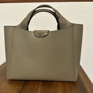 DKNY Willa Leather Tote Bag